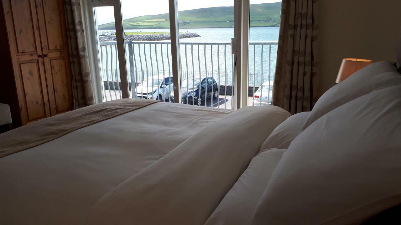 Отель Dingle Harbour Nights Экстерьер фото